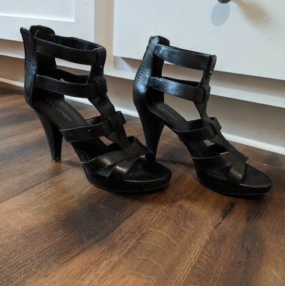 Via Spiga Black Leather Strappy Heels - Picture 2 of 2
